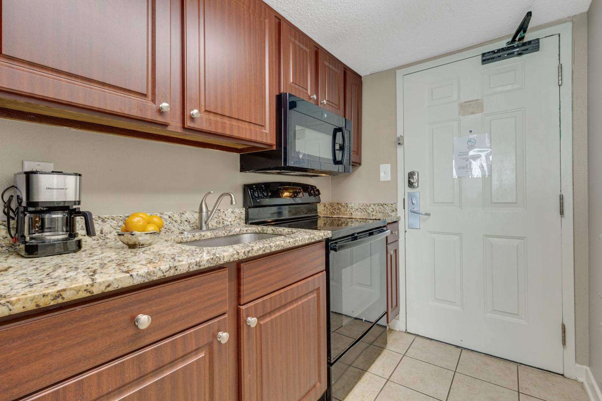 Oceanview Studio Escape With Beach Steps Away! 1828 Myrtle Beach Exterior photo